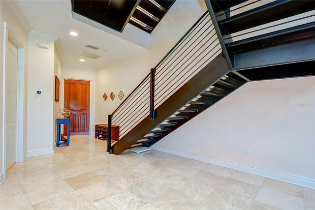 4907 BAYSHORE BOULEVARD 105, Tampa, FL 33611