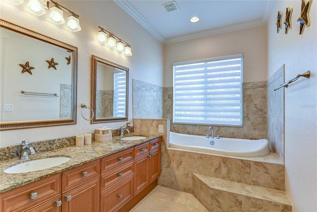 4907 BAYSHORE BOULEVARD 105, Tampa, FL 33611