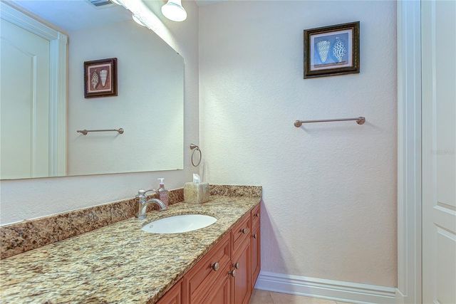 4907 BAYSHORE BOULEVARD 105, Tampa, FL 33611