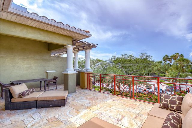 4907 BAYSHORE BOULEVARD 105, Tampa, FL 33611