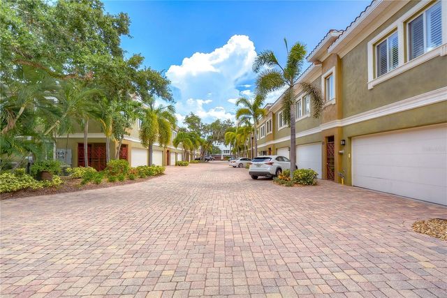 4907 BAYSHORE BOULEVARD 105, Tampa, FL 33611