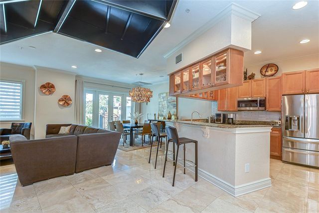 4907 BAYSHORE BOULEVARD 105, Tampa, FL 33611