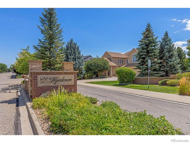 1001 Wyndemere Circle, Longmont, CO 80504