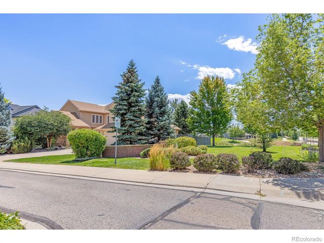 1001 Wyndemere Circle, Longmont, CO 80504