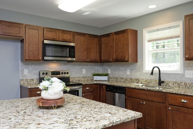 487 Crusaders Drive, Sanford, NC 27330