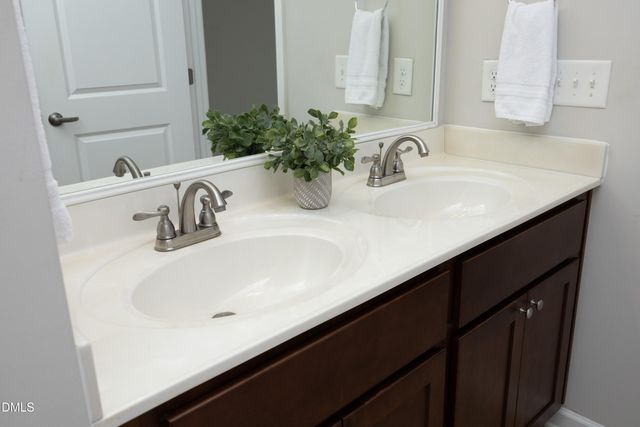 487 Crusaders Drive, Sanford, NC 27330