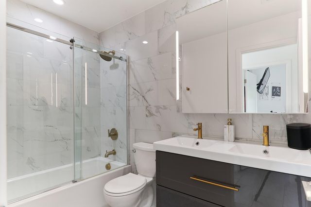 8113 E Redwing Road, Scottsdale, AZ 85250