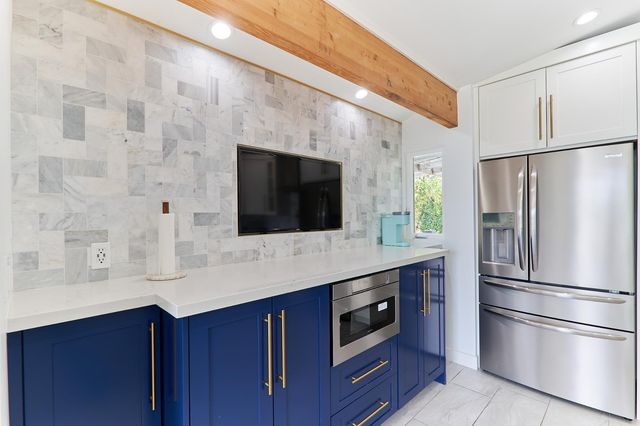 8113 E Redwing Road, Scottsdale, AZ 85250