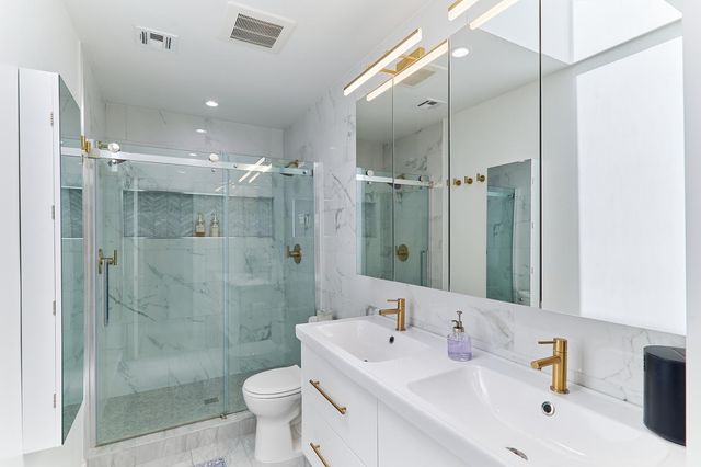 8113 E Redwing Road, Scottsdale, AZ 85250