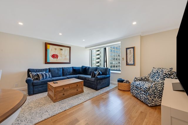 85 E India Row 34G, Boston, MA 02110