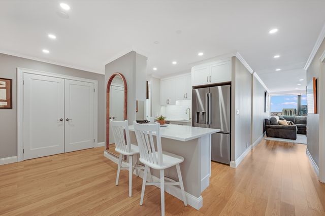 85 E India Row 34G, Boston, MA 02110