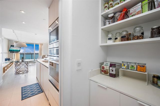 600 NE 27th St 3201, Miami, FL 33137