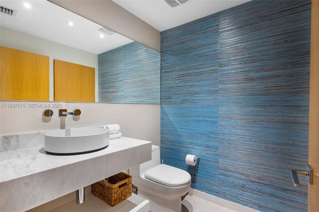 600 NE 27th St 3201, Miami, FL 33137