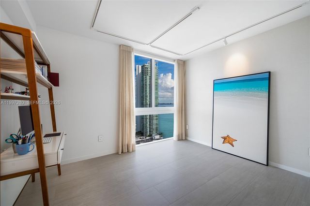 600 NE 27th St 3201, Miami, FL 33137