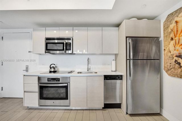 2602 E Hallandale Beach Boulevard R906, Hallandale Beach, FL 33009