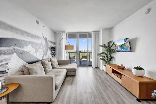 2602 E Hallandale Beach Boulevard R906, Hallandale Beach, FL 33009