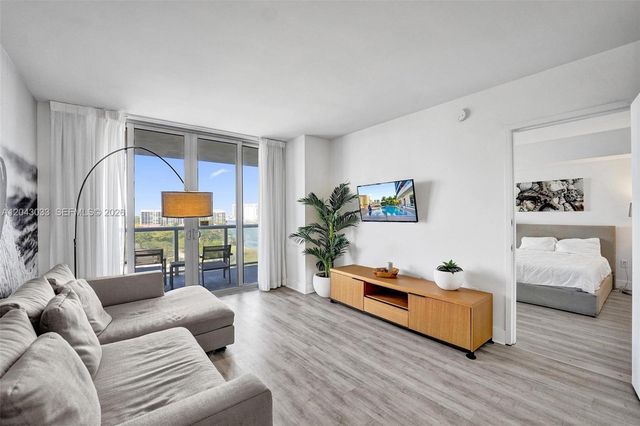 2602 E Hallandale Beach Boulevard R906, Hallandale Beach, FL 33009