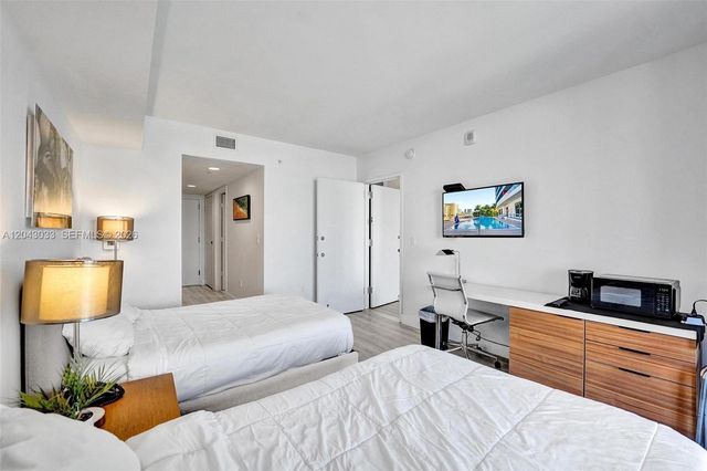 2602 E Hallandale Beach Boulevard R906, Hallandale Beach, FL 33009