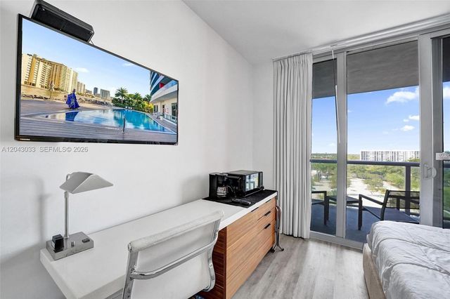 2602 E Hallandale Beach Boulevard R906, Hallandale Beach, FL 33009