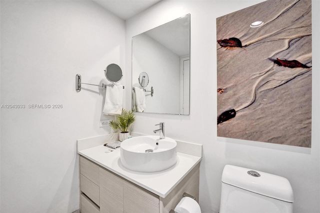 2602 E Hallandale Beach Boulevard R906, Hallandale Beach, FL 33009