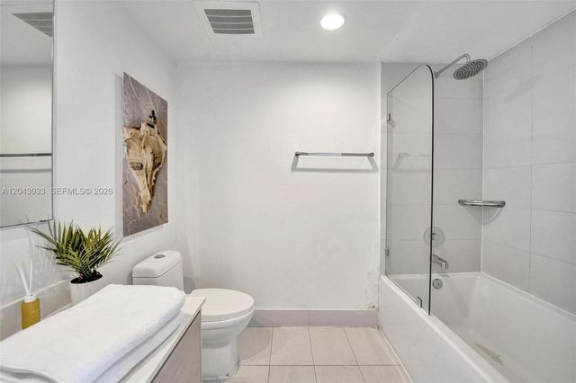 2602 E Hallandale Beach Boulevard R906, Hallandale Beach, FL 33009
