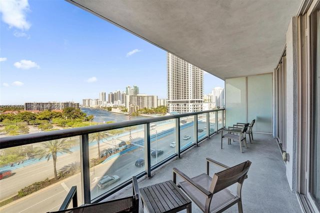 2602 E Hallandale Beach Boulevard R906, Hallandale Beach, FL 33009