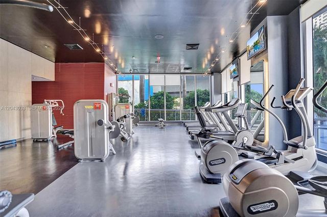 2602 E Hallandale Beach Boulevard R906, Hallandale Beach, FL 33009