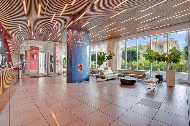 2602 E Hallandale Beach Boulevard R906, Hallandale Beach, FL 33009