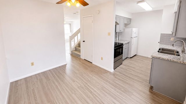 11685 Alief Clodine Road 10, Houston, TX 77082
