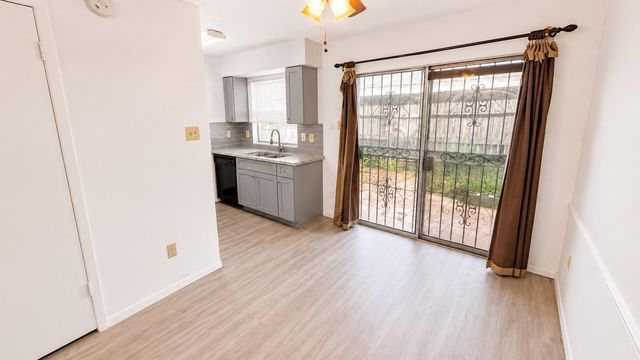 11685 Alief Clodine Road 10, Houston, TX 77082