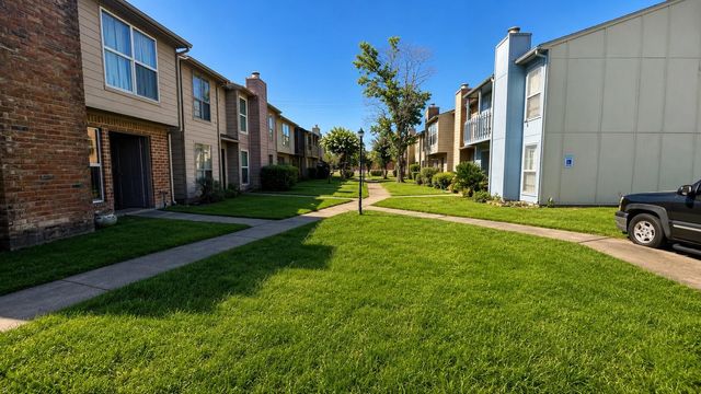 11685 Alief Clodine Road 10, Houston, TX 77082