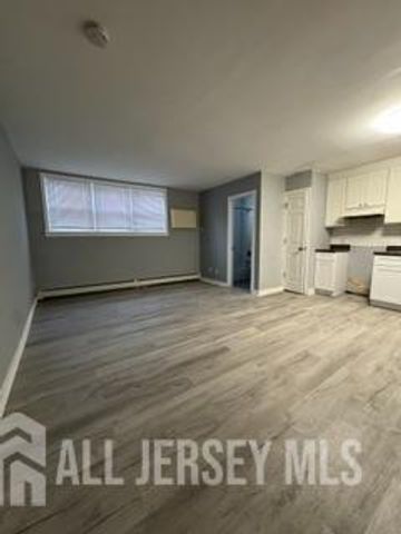 120 W 3 Avenue 3, Roselle, NJ 07203