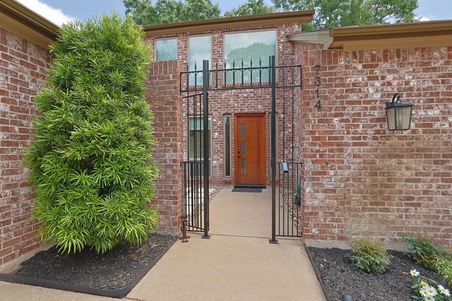 7314 Blenheim Palace Lane, Houston, TX 77095