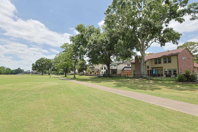 7314 Blenheim Palace Lane, Houston, TX 77095