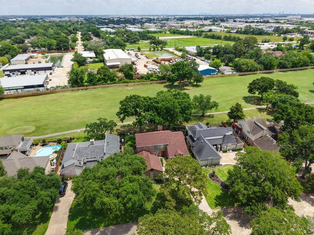 7314 Blenheim Palace Lane, Houston, TX 77095
