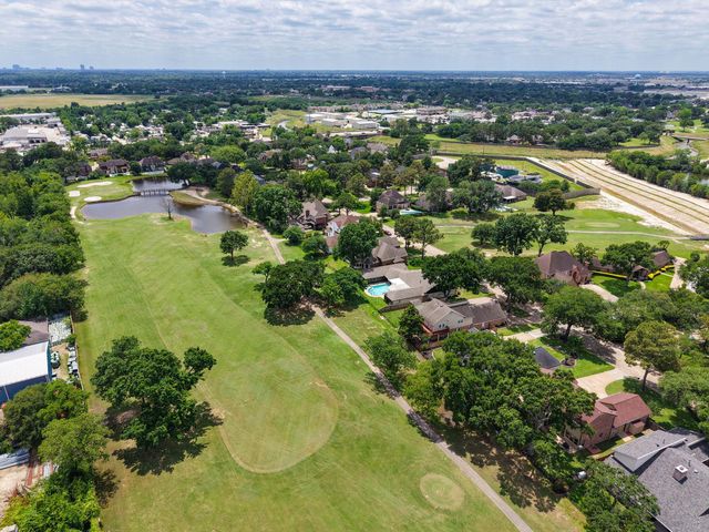7314 Blenheim Palace Lane, Houston, TX 77095