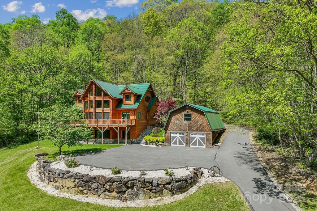 1104 Long Branch Road, Mars Hill, NC 28754