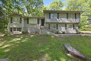 737 Mountainbrooke Circle, Stone Mountain, GA 30087