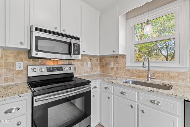 112 Pebble Drive, Clayton, NC 27520