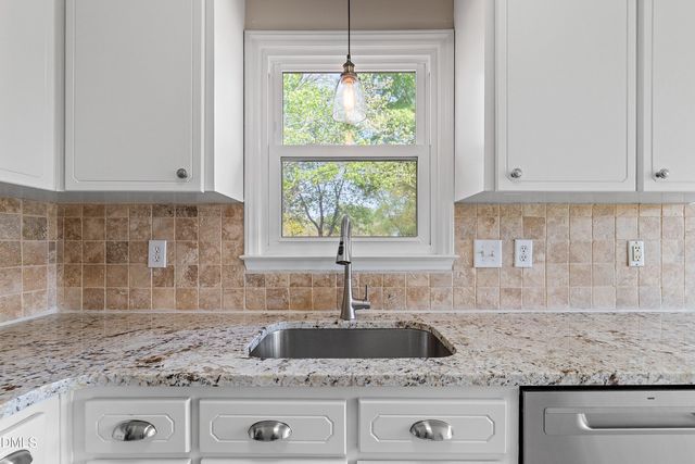 112 Pebble Drive, Clayton, NC 27520