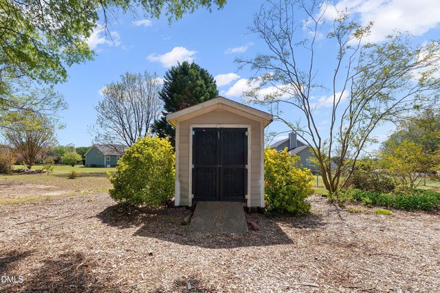 112 Pebble Drive, Clayton, NC 27520