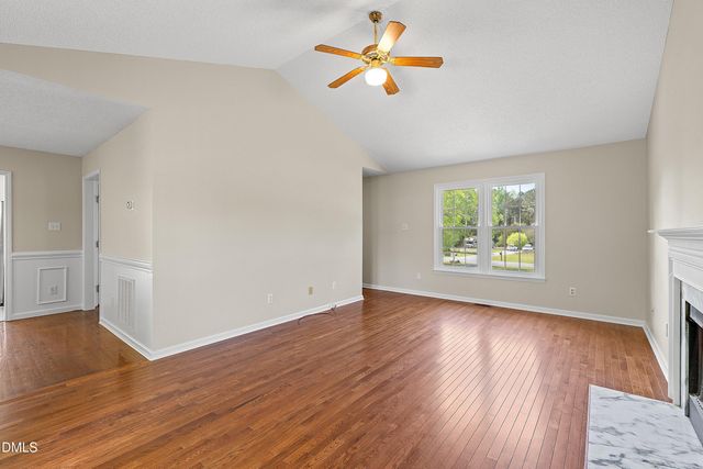 112 Pebble Drive, Clayton, NC 27520