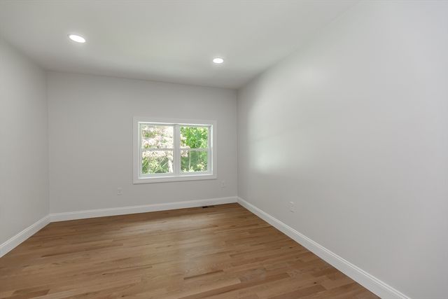 1855 Old Louisquissett Pike, Lincoln, RI 02865