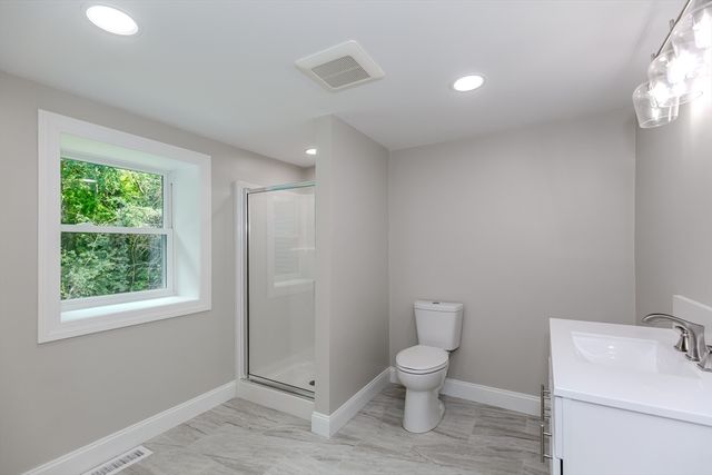 1855 Old Louisquissett Pike, Lincoln, RI 02865