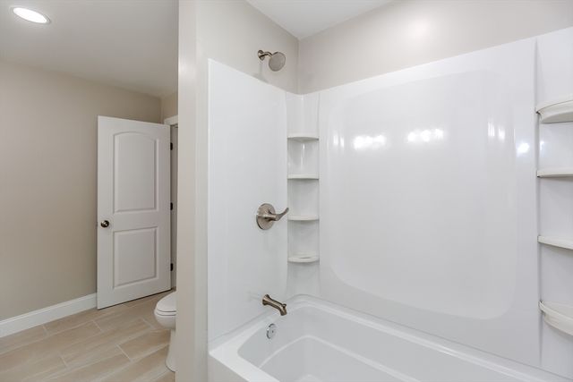 1855 Old Louisquissett Pike, Lincoln, RI 02865