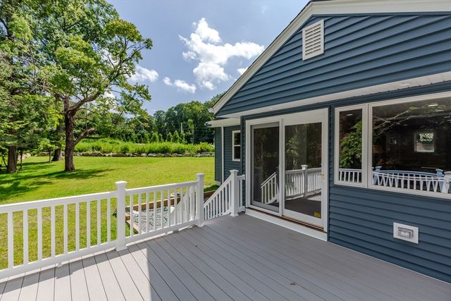 1855 Old Louisquissett Pike, Lincoln, RI 02865