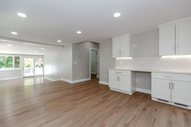 1855 Old Louisquissett Pike, Lincoln, RI 02865