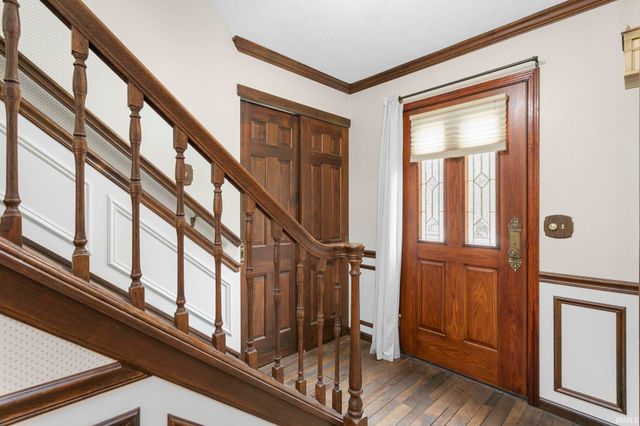 2926 Brooktree Court, Elkhart, IN 46514