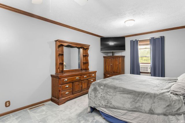 2926 Brooktree Court, Elkhart, IN 46514