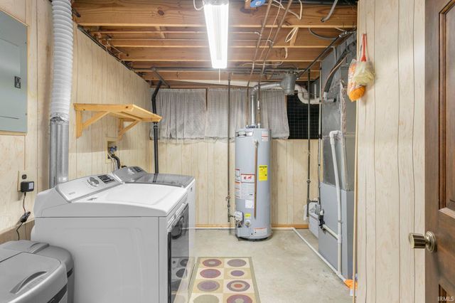 2926 Brooktree Court, Elkhart, IN 46514